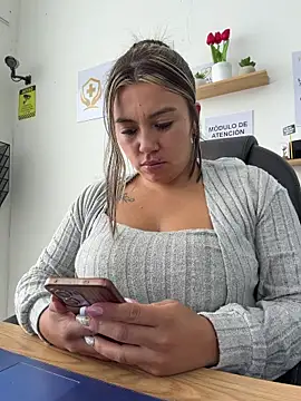 LIZ-06_ webcam