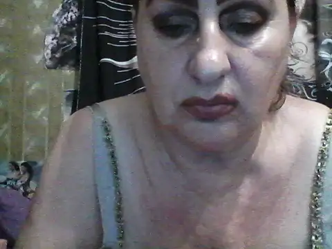 LoaqLovew webcam