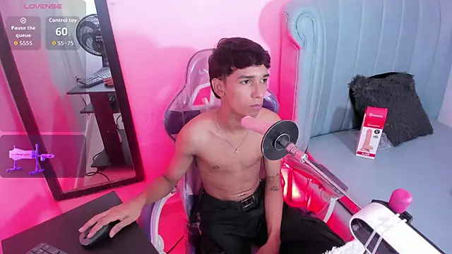 Joseph18_ webcam