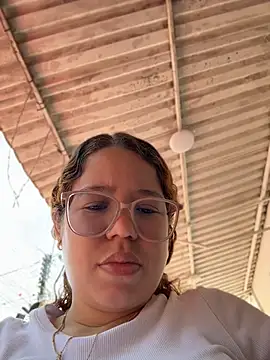 Lucyklein2022 webcam