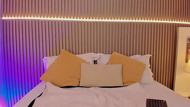 Victoria_Rosee webcam