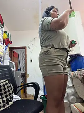 ISABELLA__LUNA webcam