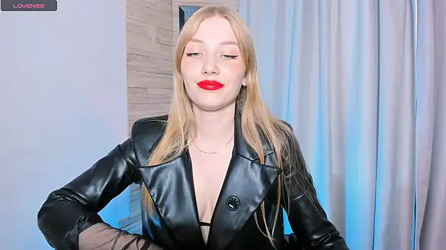 DakotaMabs live cam on StripChat