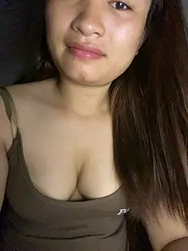 Cute-Sexyy live cam on StripChat