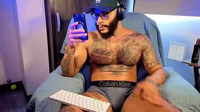 Wheeler_Green live cam on StripChat