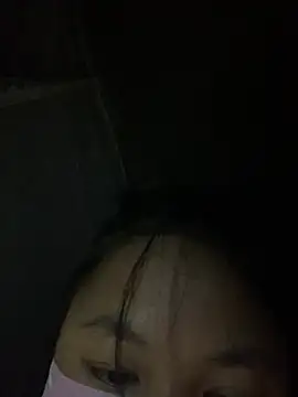 Nhuyensexy live cam on StripChat