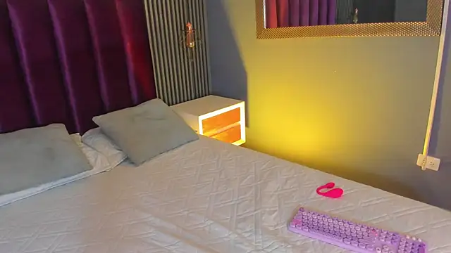 lauraaristizabal - LauraAristizabal's free webcam - UK Sex Cams