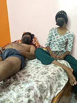 dhanshri143 live cam