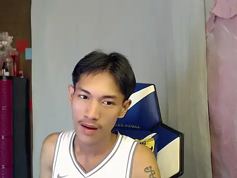 riks_tyler (Ask my age) - reach my goals to get me naked and cum