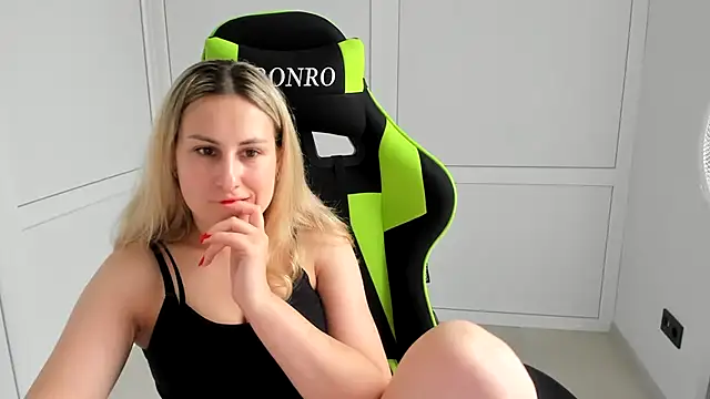 MissLunariaa