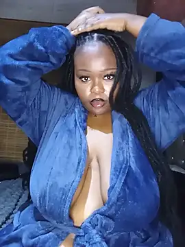 AaliyahBlackXO webcam