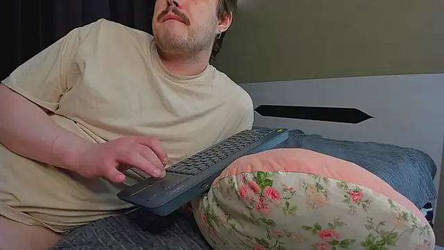 yamy_yamy_yamy (G young) - lick pussy