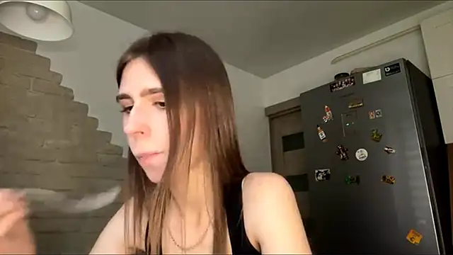 ZaraGuyette webcam