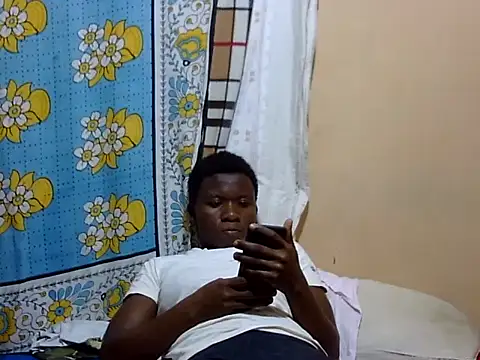 NaughtyNyra webcam