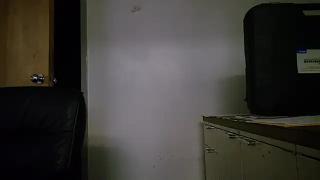 chronic_vibez - Chronic_vibez's free webcam - UK Sex Cams