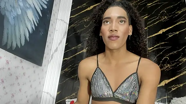 Bella_trans19 webcam
