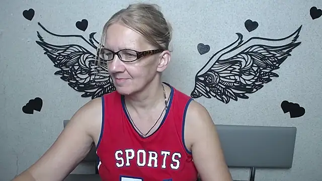 MelisaWorld live cam on StripChat