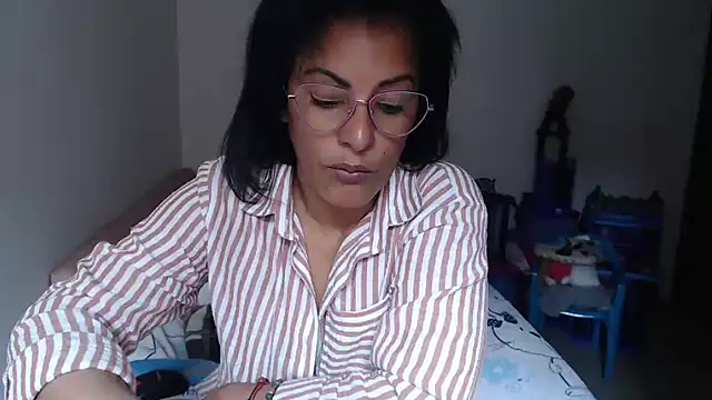 kateleyagrey (F mature) - @naked and anal@