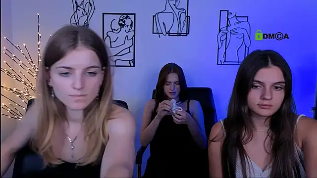 lisa_dark_ webcam