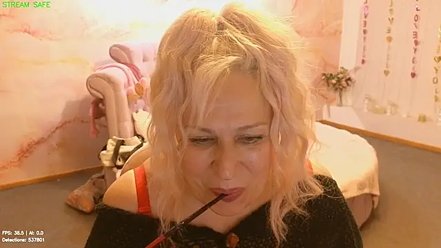 Penelope_Pinky webcam