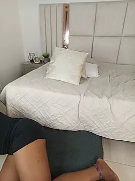 MadameEbony webcam