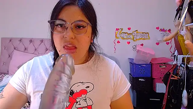 lanaqueen699 webcam