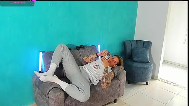 Ares_blue webcam