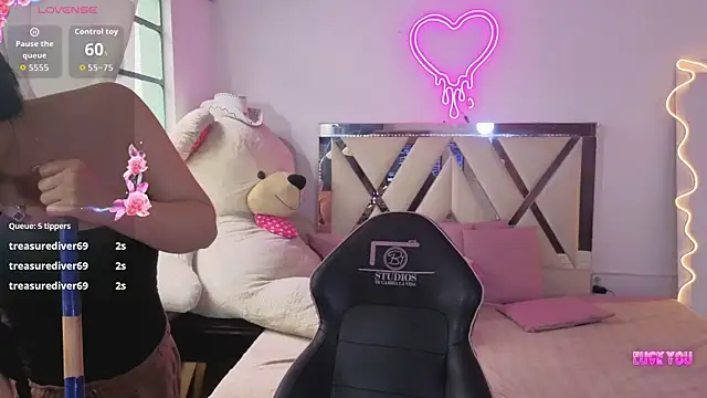MILAH_TAY webcam