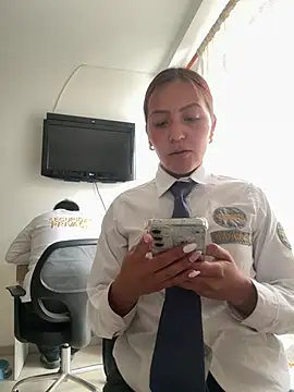 Lux_Scarlett webcam