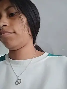 Pocahontas_Honey webcam