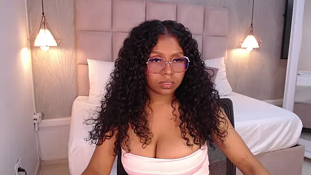 CandyBrunette webcam