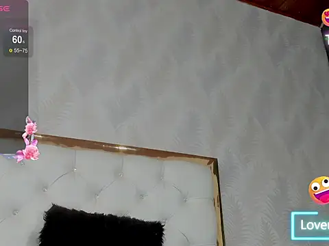 zoe_rubi webcam