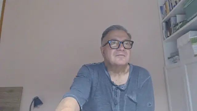 YOU6me live cam on StripChat