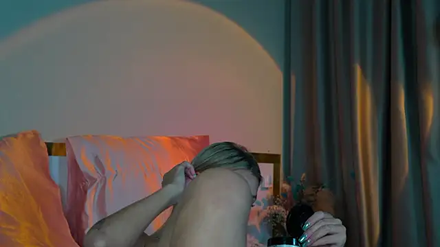 Alisa-Wet webcam