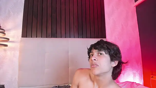 cheys_mast (M twink) - dildo inside and make me cum