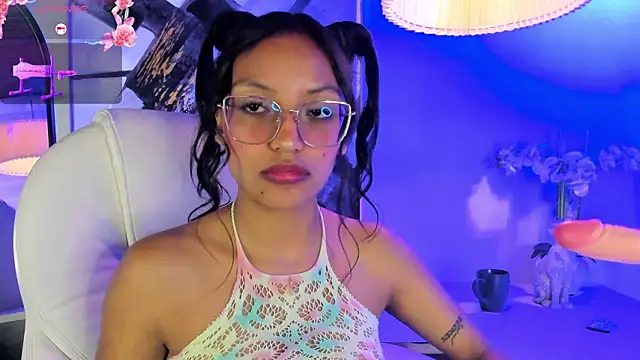 emma_brooks_ - Emma_brooks_'s free webcam - UK Sex Cams