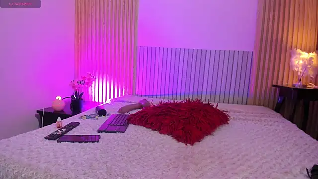 _ravynrouge1 webcam