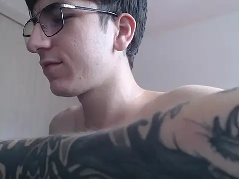 ifindslav3 - IfindSlav3's free webcam - UK Sex Cams