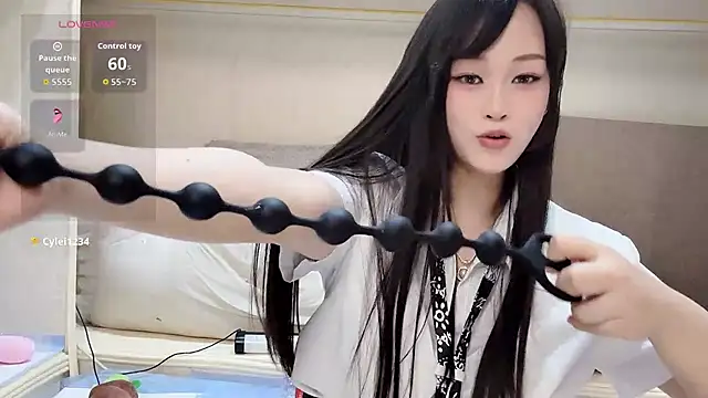 yueyue2003 (F young) - 超大幻龙恐龙蛋全部塞进菊花