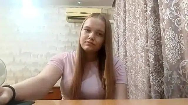 Lali_Boms webcam