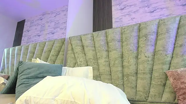 ShanelEvans live cam on StripChat