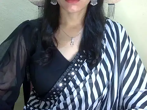 Shazi_1 live cam on StripChat