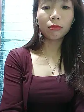 AmyLinee01 live cam on StripChat