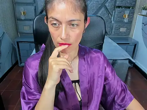 AnnyMilet_ live cam on StripChat