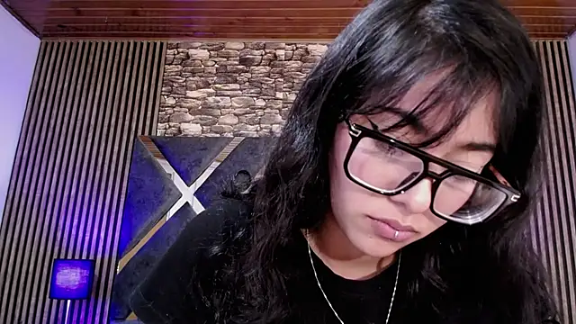Amy_channel webcam