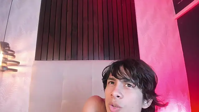 Cheys_Mast live sex cam