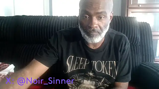 sinnernoir (M mature) - third goal: cum in open chat