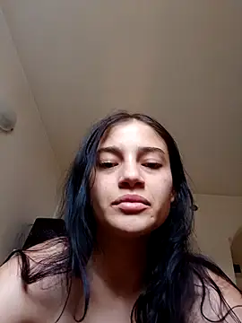 Virgin_Pussy_Love webcam