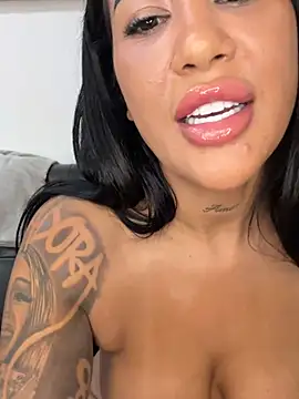 Alma69sc Live Webcam on Stripchat