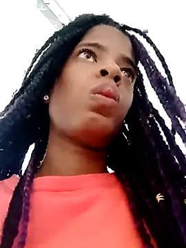 thianahorny webcam